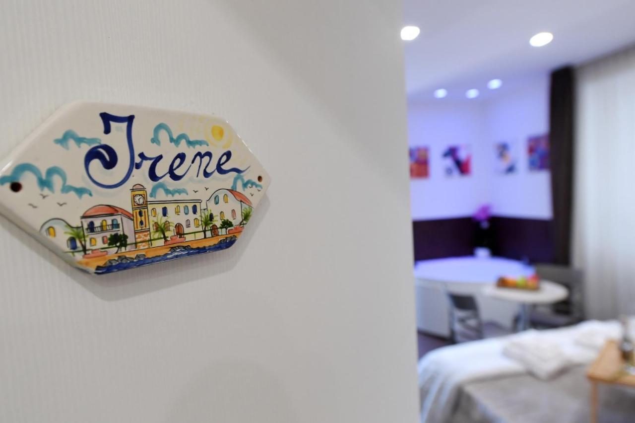 B&B In Centro Storico 萨莱诺 外观 照片